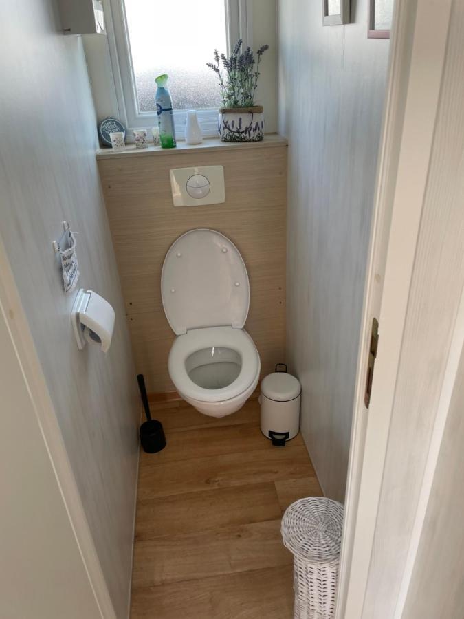 Chalet Up To 5 Persons Knokke ภายนอก รูปภาพ