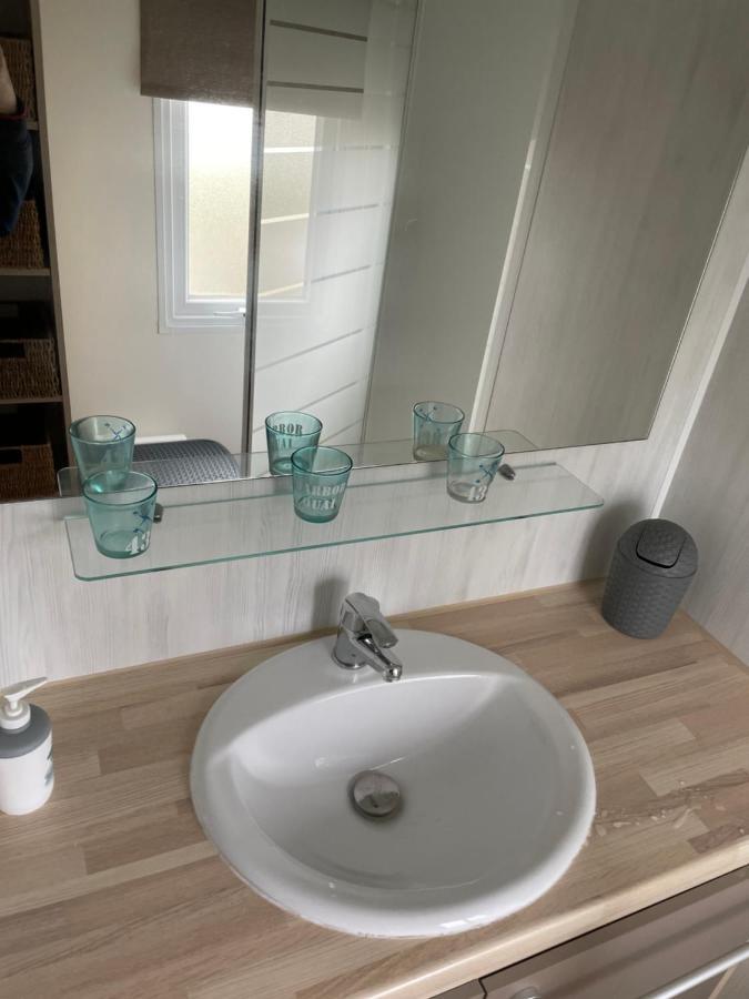 Chalet Up To 5 Persons Knokke ภายนอก รูปภาพ