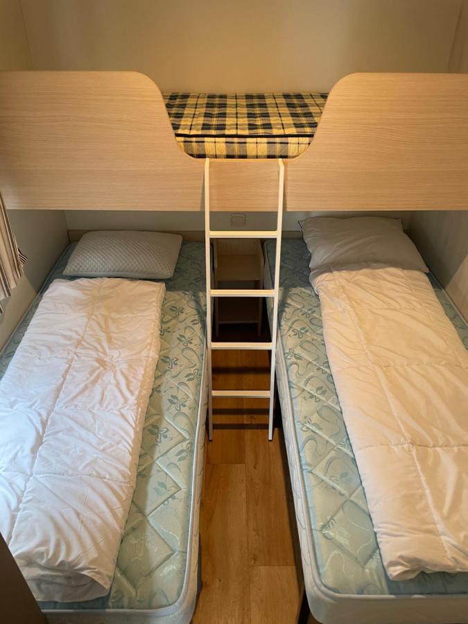 Chalet Up To 5 Persons Knokke ภายนอก รูปภาพ